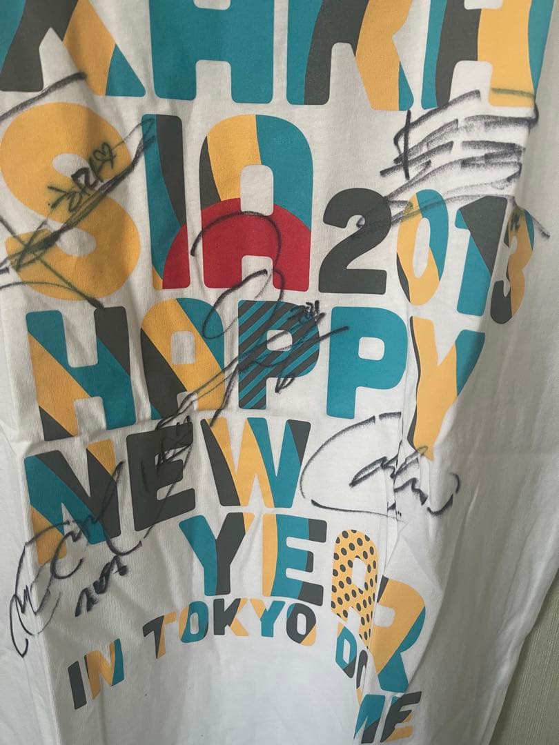 KARA メンバー サイン入り Tシャツ レア タレントグッズ