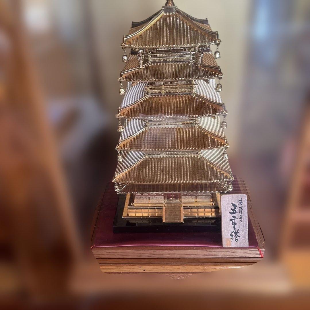 五重塔の置物 透明ガラスケース付き 五重塔 高さ38.5cm｜銀製置物/ガラスケース : HIKARI GALLERYヤフー店