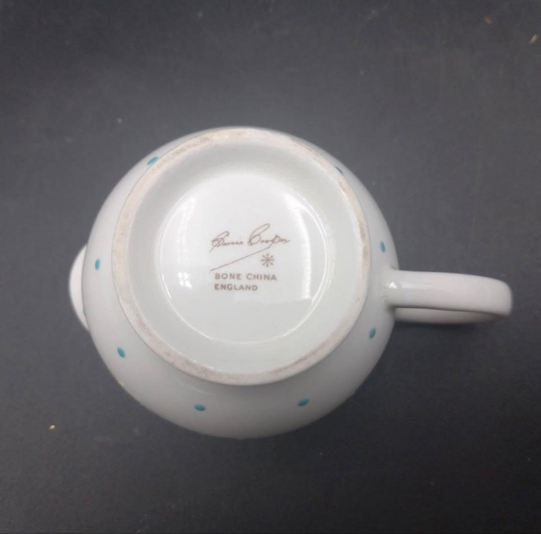 スージークーパー 美品 レイズドドット ティーポット カップ&ソーサー