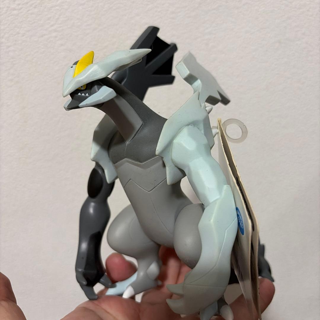 ポケモンソフビフィギュア ブラックキュレム タグ付き未使用品 - メルカリ
