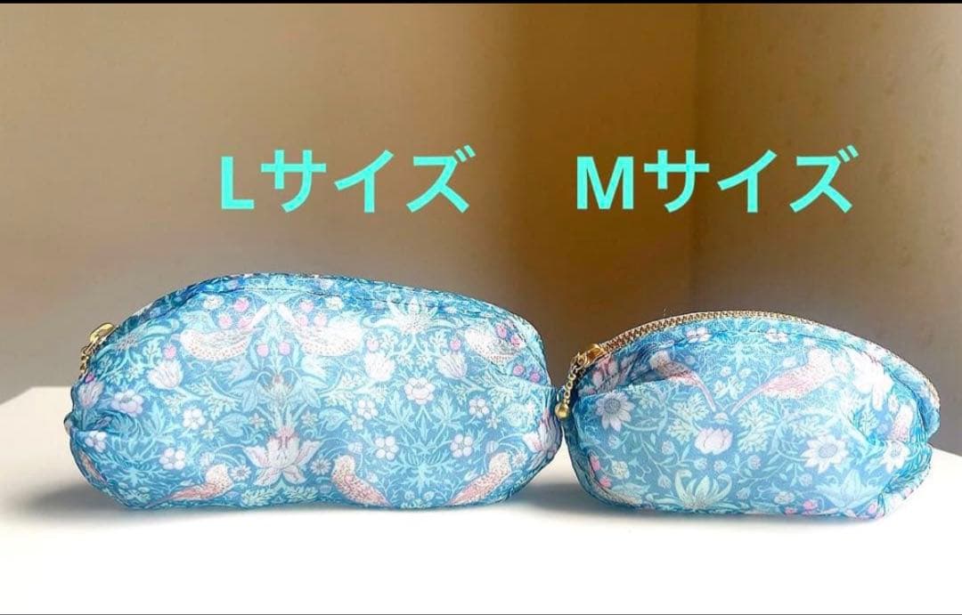 LIBERTYリバティオーガンジー丸みポーチ ストロベリーシーフ ペン