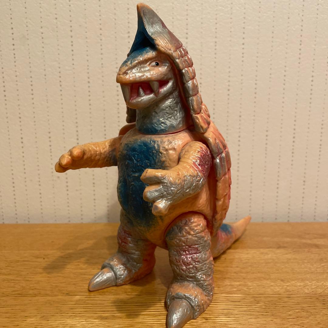 プルーマ　ブルマァク　帰ってきたウルトラマン　マルサン　マルザン　ソフビ 帰ってきたウルトラマン対サドラー！マルサン製とブルマァク製 | 怪獣
