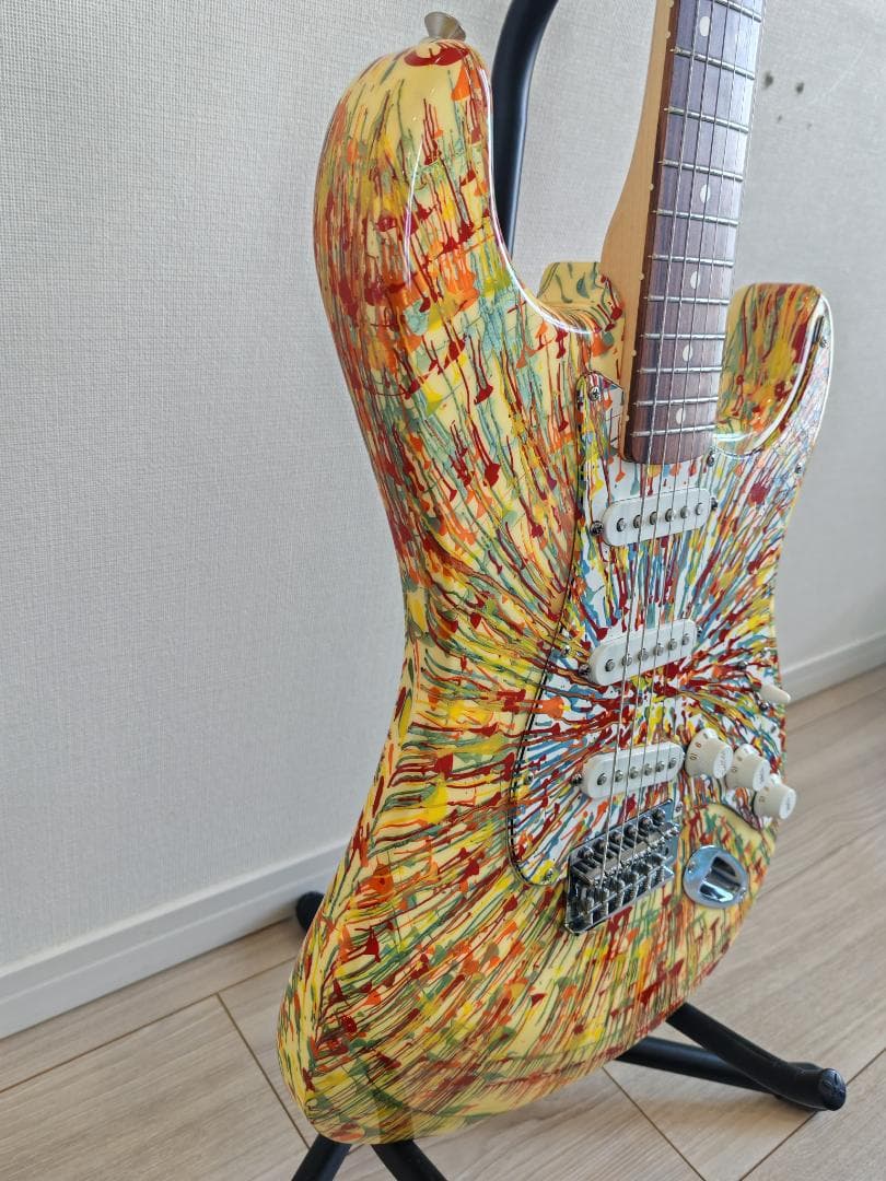 Fender Stratocaster HANABI 手描き 300のうちの1個 - メルカリ