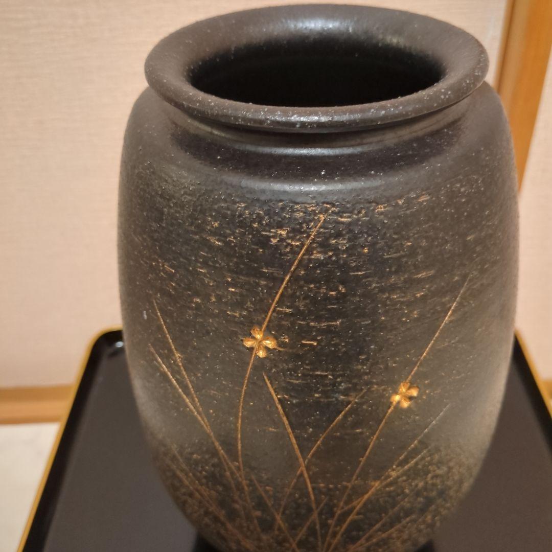 お正月 黒 陶器花瓶