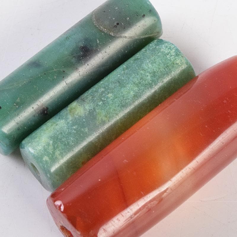 中国 古代ガラス 翡翠瑪瑙など とんぼ玉 10点まとめて M R9227