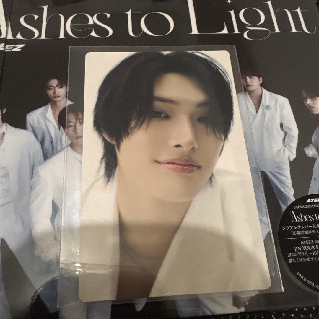 ATEEZ Ashes to Light 初回限定盤 ミンギトレカ付 - メルカリ