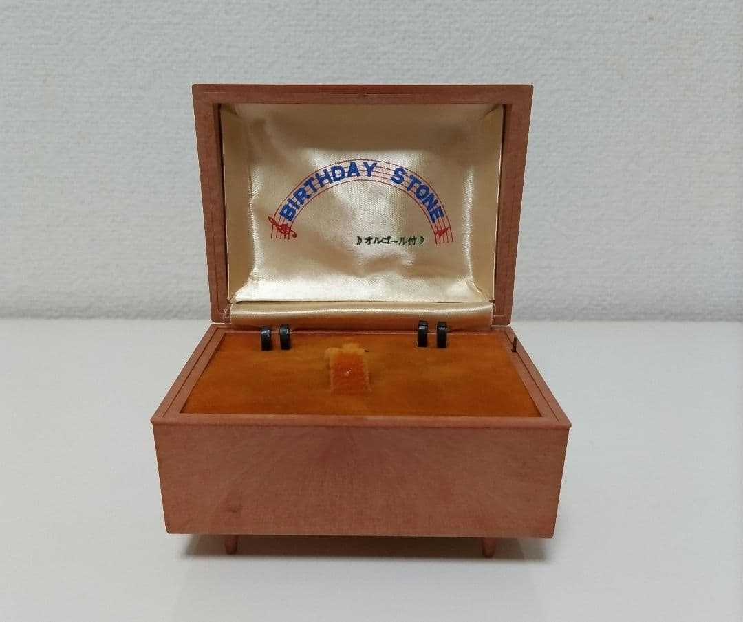 【ジャンク品】オルゴール付きアクセサリーボックス【レトロ】 オルゴール付き ピアノモチーフジュエリーボックス /OBJ-128 – 神戸