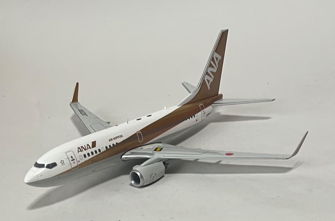 航空機・ヘリコプター ANA B737-700 JA01AN Gold 1/200 B737-700 ANA ゴールドジェット JA01AN [NH20019] 全日空商事
