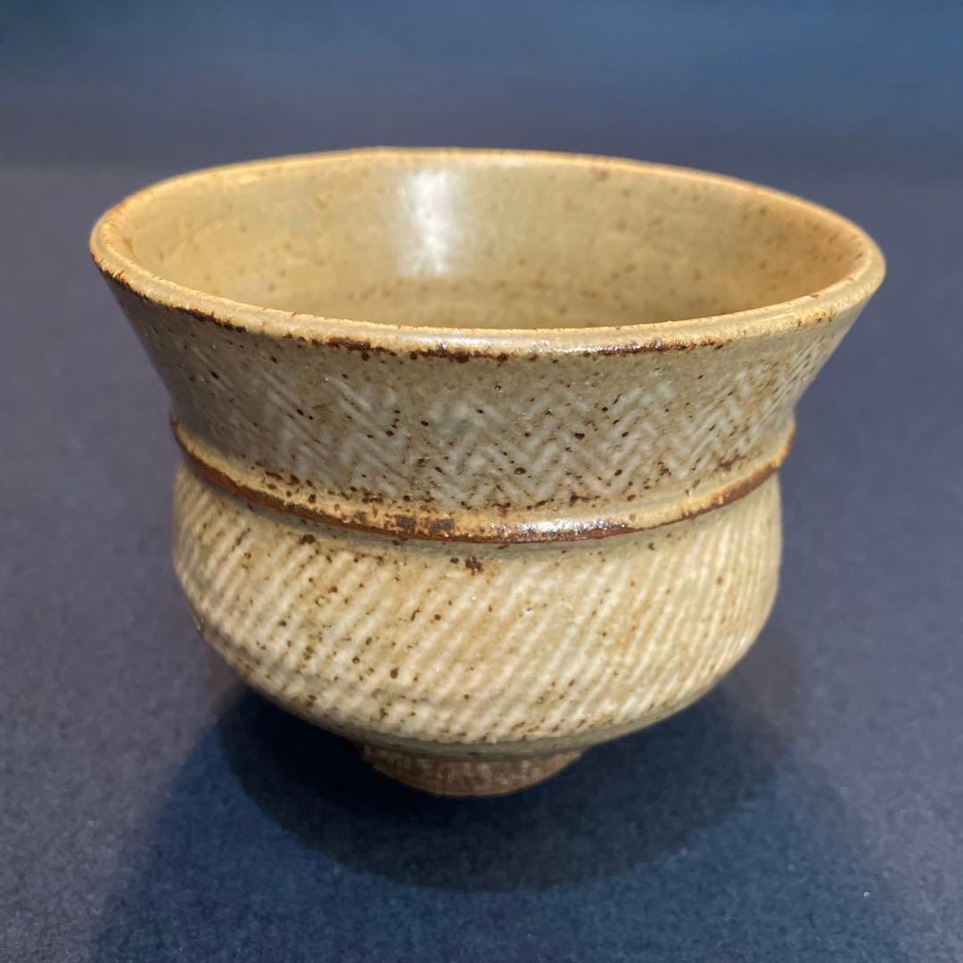 人間国宝【島岡 達三】(作)の『地釉象嵌縄文 茶碗』共箱 茶道具 茶碗