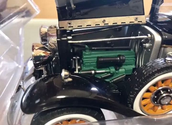 価格変更1/18 オートワールドpeerlessmaster8限定1500台絶版 Amazon.com: Auto World - 1931 Peerless Master 8 Sedan : Toys & Games