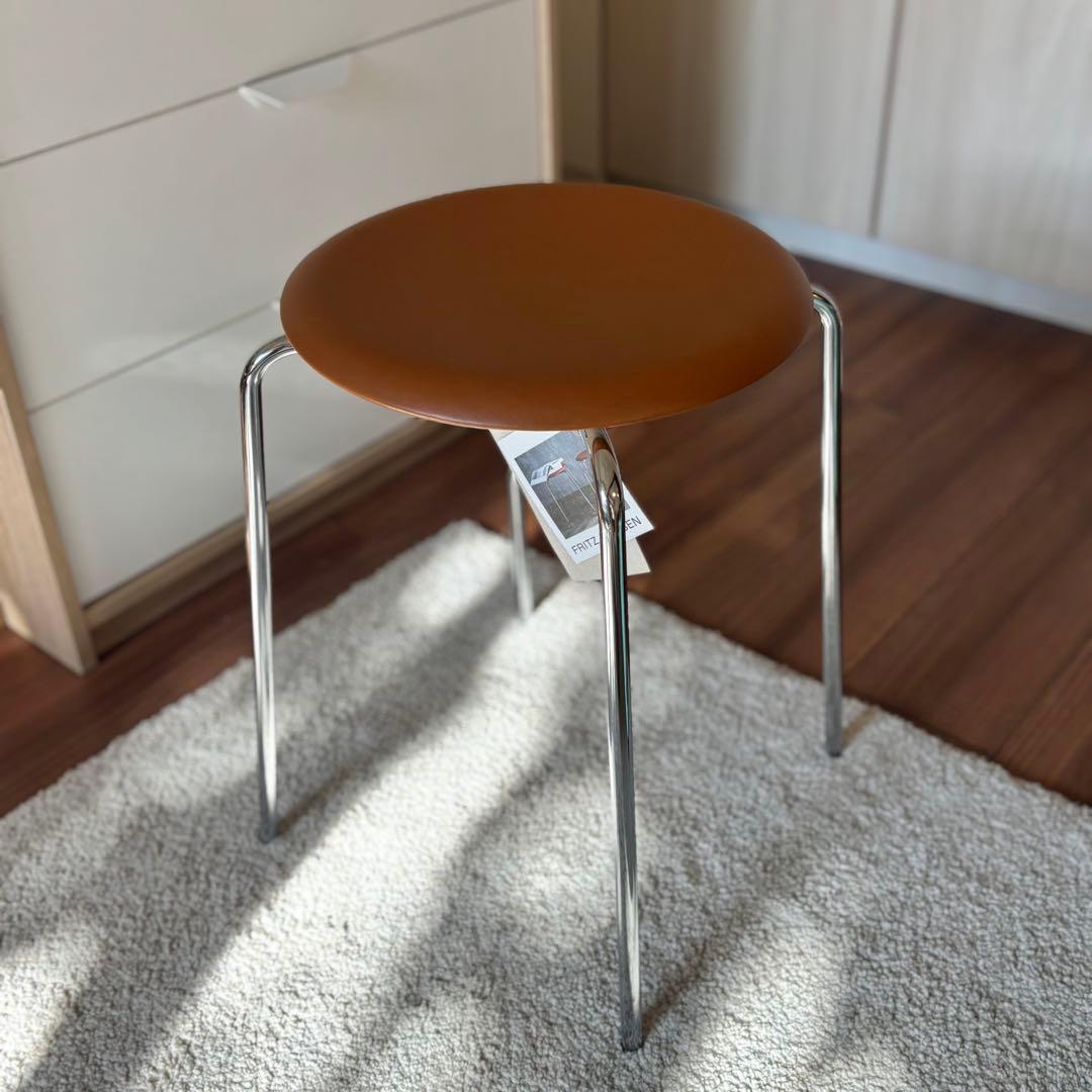 【新品】Fritz Hansen ドットスツール FRITZ HANSEN DOT / フリッツ・ハンセン ドット スツール（板座