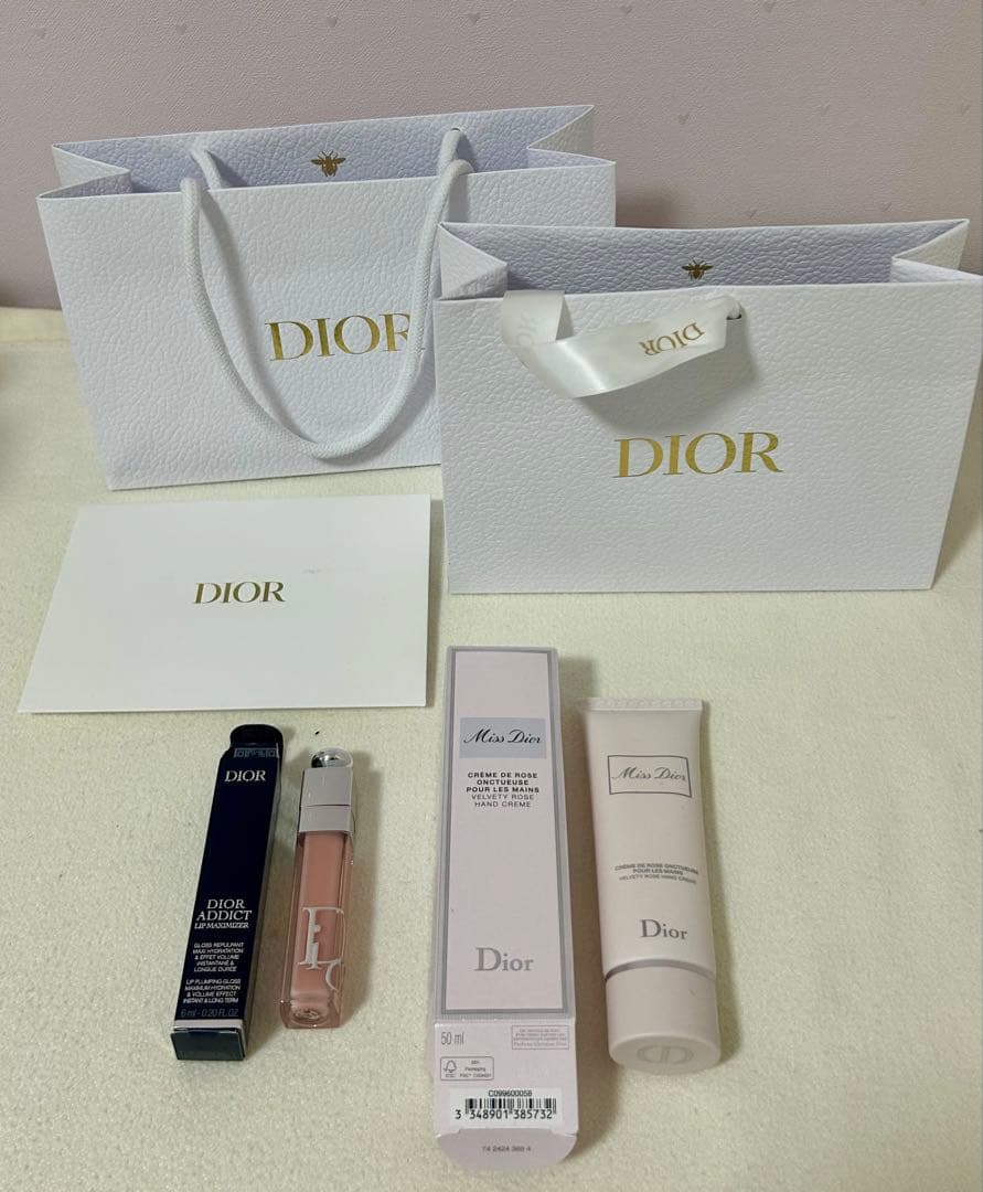 Miss Dior ピンクケアセット ショッパー・メッセージカード付き Amazon | 【国内正規品】DIOR ディオール ミス ディオール コフレ 2023