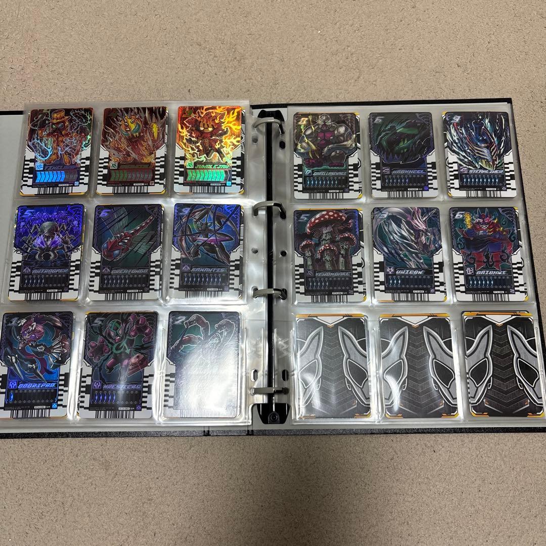 希少 仮面ライダー トレカ PHASE 他 まとめ売り 全232枚 引退品 - メルカリ