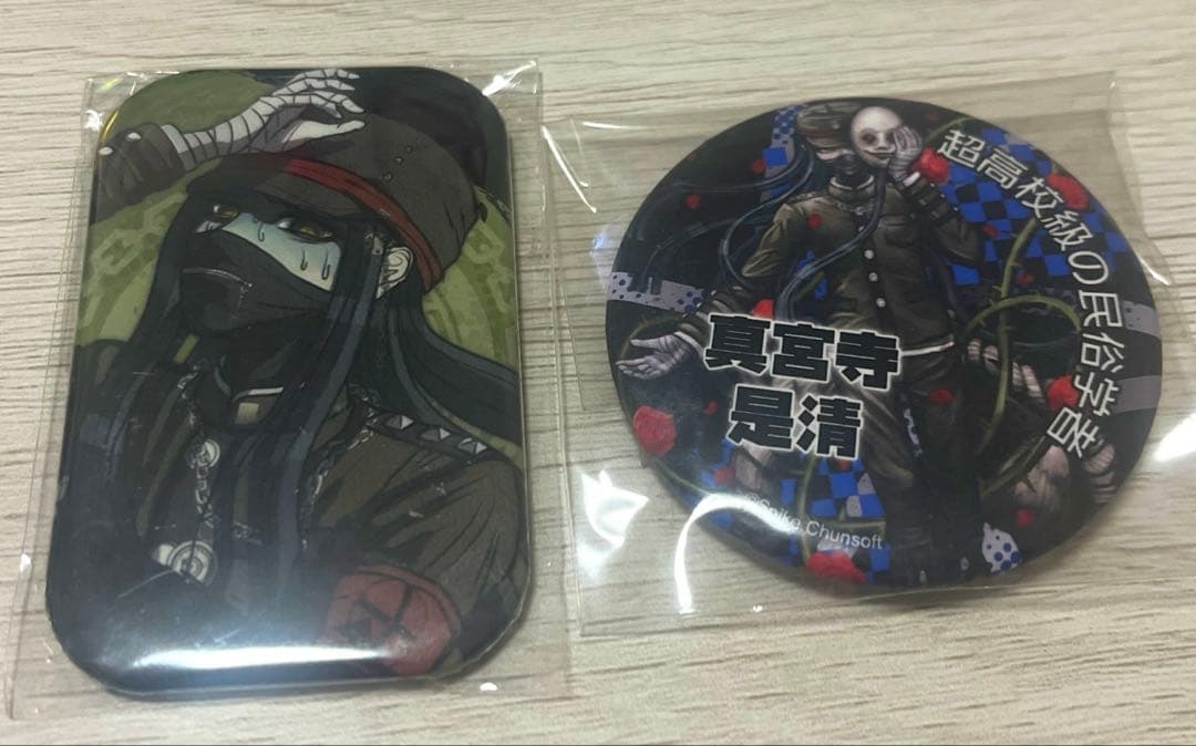 ダンガンロンパ　真宮寺是清　缶バッジ ニューダンガンロンパ V3 真宮寺是清 缶バッジ ドット絵 六角 - メルカリ