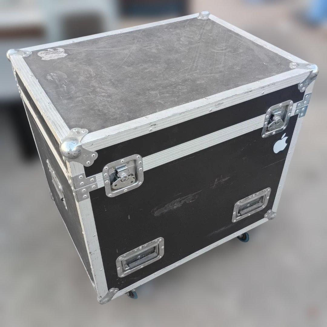 ７０１０）Road Ready　大型機材トランクケース　キャスター付き 7010）Road Ready 大型機材トランクケース キャスター付き - メルカリ