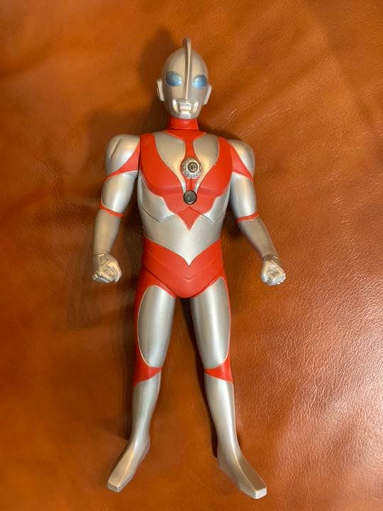 ウルトラマン パワード サウンドバトラー ソフビ フィギュア - メルカリ