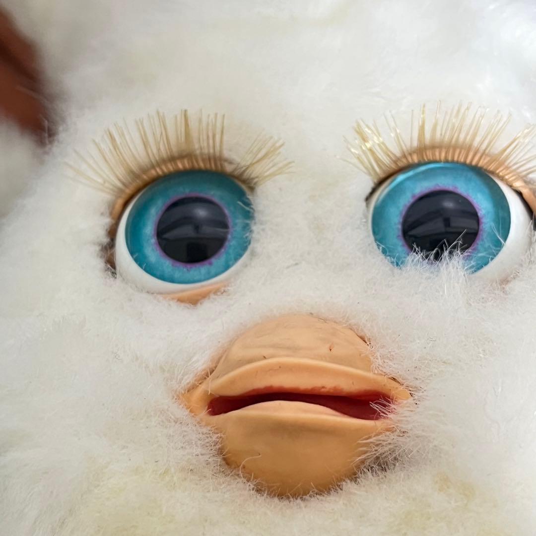 ファービー2 シュガースノー 青目 英語版 furby furby2 #6 - メルカリ